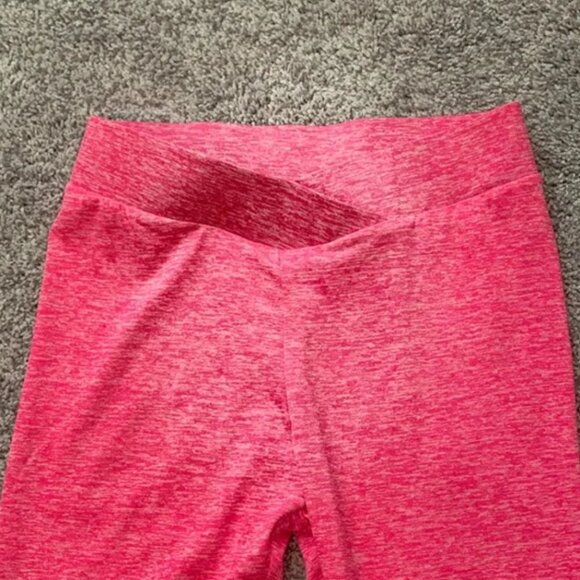 V-Waisted Cinched Bottom Athleisure Leggings in Hot Pink & Dash of White Blended - Picture 2 of 7